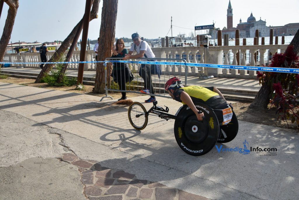 15.000 Athleten liefen für den Venedig-Marathon 2022