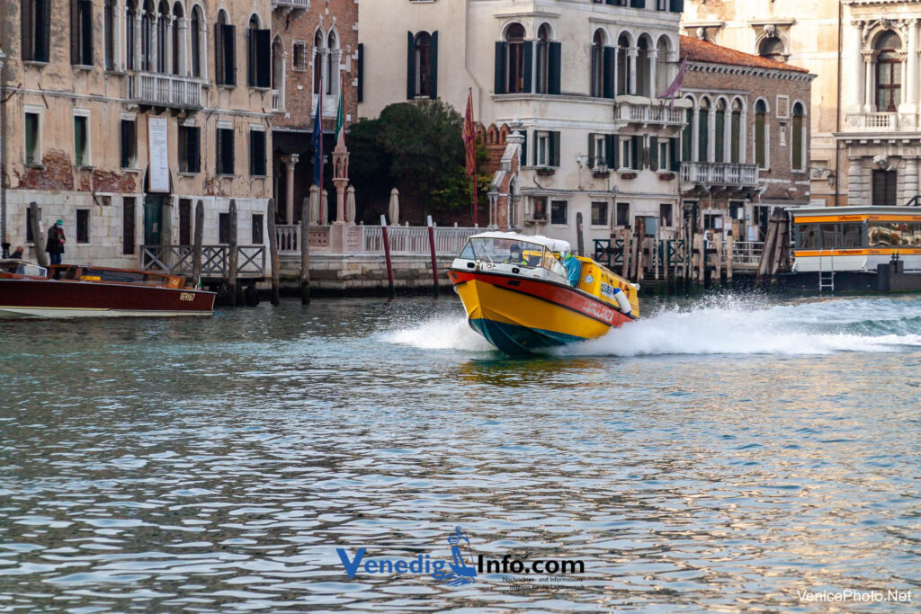 Welche Notfallkontakte gibt es in Venedig?