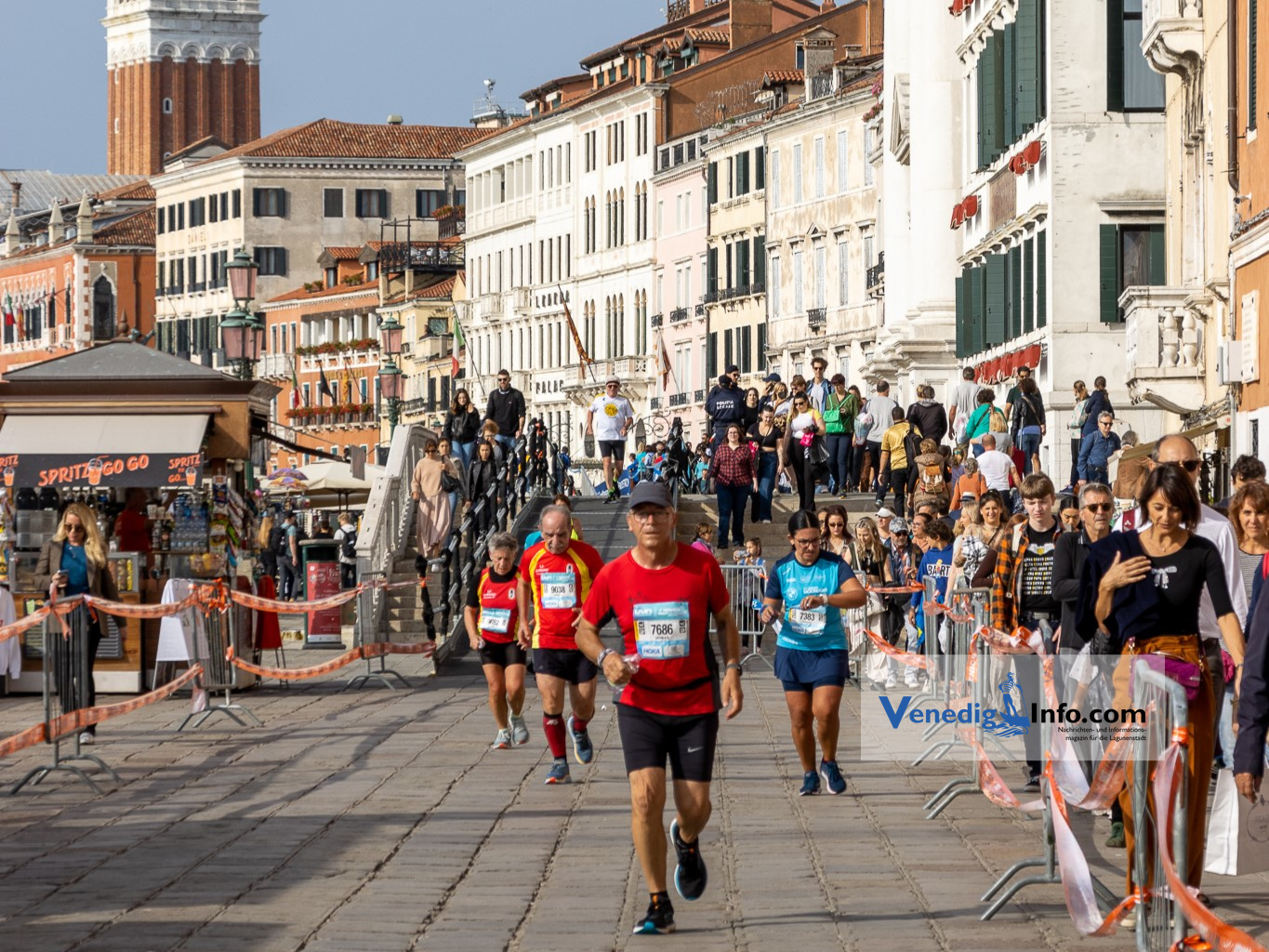 enedig-Marathon. Am 22. Oktober 2023 ist Venedig wieder Zentrum des Sports für alle Altersgruppen