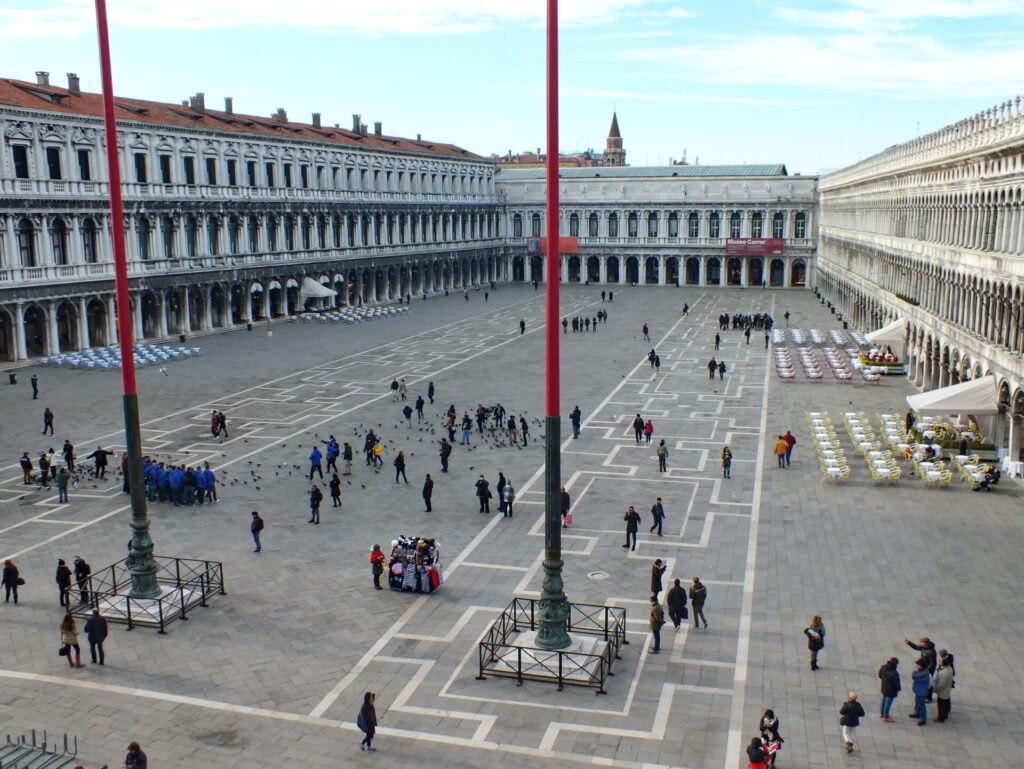 100 Dinge über Venedig - Markusplatz, napoleonischer Flügel und Prokuratien