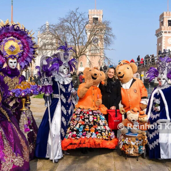 Karneval in Venedig mit Kostümen